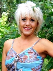 Ukraine single woman Larisa