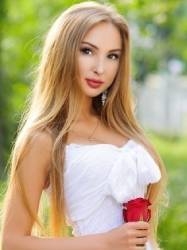 Addresses hot Ukraine women Alena