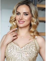 Beautiful single Ukraine woman Julia