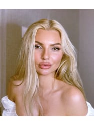 Beautiful single Ukraine woman Daria