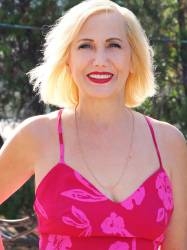 Beautiful single Ukraine woman Nina
