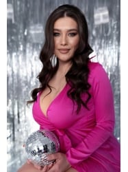 Addresses hot Ukraine women Olena