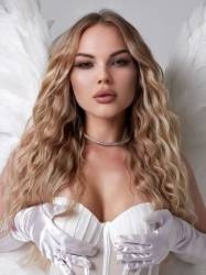 Addresses hot Ukraine women Olexandra