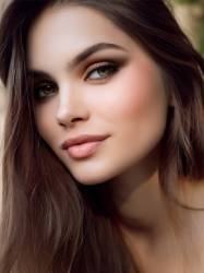 Addresses hot Ukraine women Anna