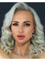 Addresses hot Ukraine women Dariia