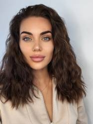 Addresses hot Ukraine women Lidiia