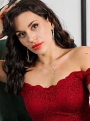 Addresses hot Ukraine women Lidiia
