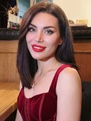 Addresses hot Ukraine women Lidiia