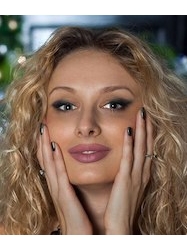 Addresses hot Ukraine women Kateryna