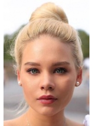 Addresses hot Ukraine women Valeriia