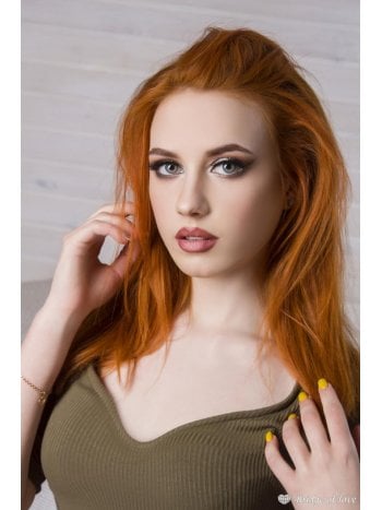 Addresses hot Ukraine women Valeriya from: Luhansk, 33yo, hair color Red